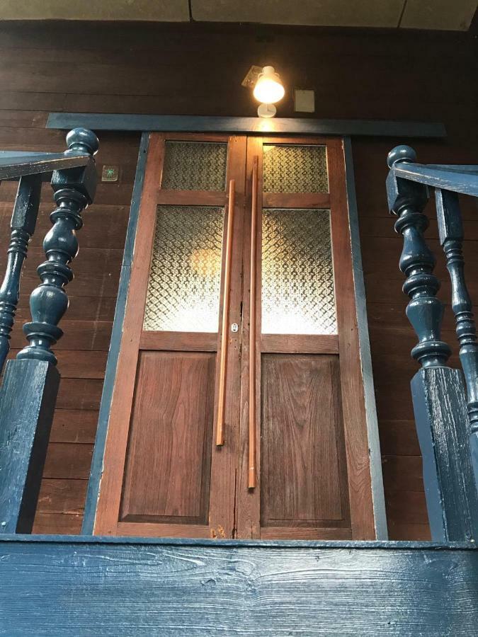Pickbaan Hostel Ламфун Екстериор снимка