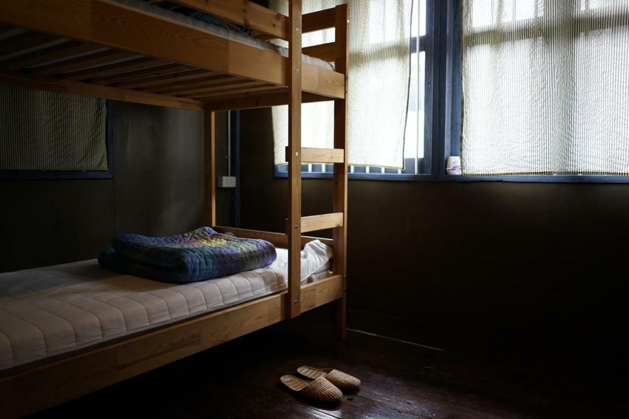 Pickbaan Hostel Ламфун Екстериор снимка