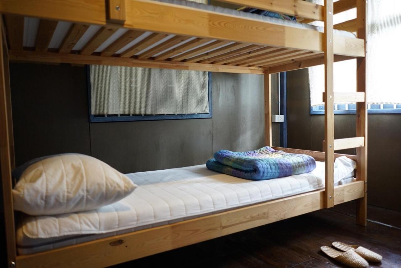 Pickbaan Hostel Ламфун Екстериор снимка