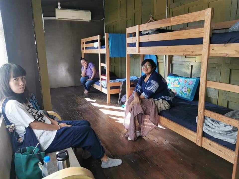 Pickbaan Hostel Ламфун Екстериор снимка